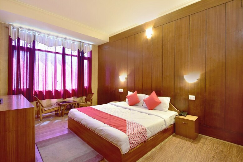 Oyo 4838 Hotel The Valerian