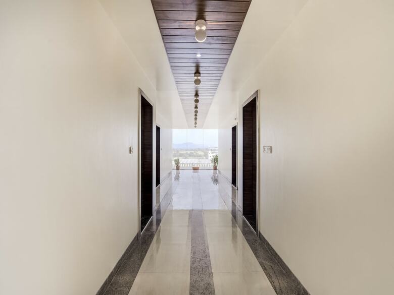 Oyo 28164 Hotel Shubham Inn