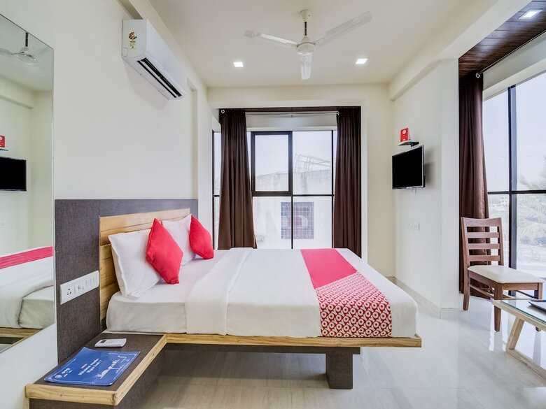 Oyo 28164 Hotel Shubham Inn