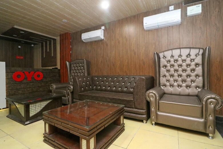 Oyo 26637 Hotel Madhuvan Inn