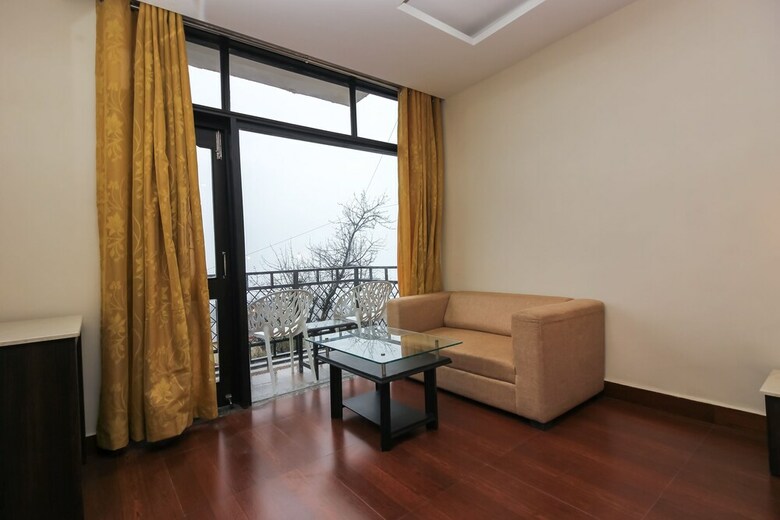 Hotel Oyo 28425 Dal Lake Resort
