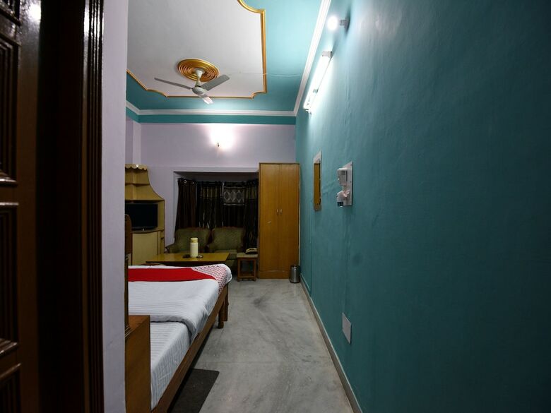 Hotel Oyo 26186 Dagshai View