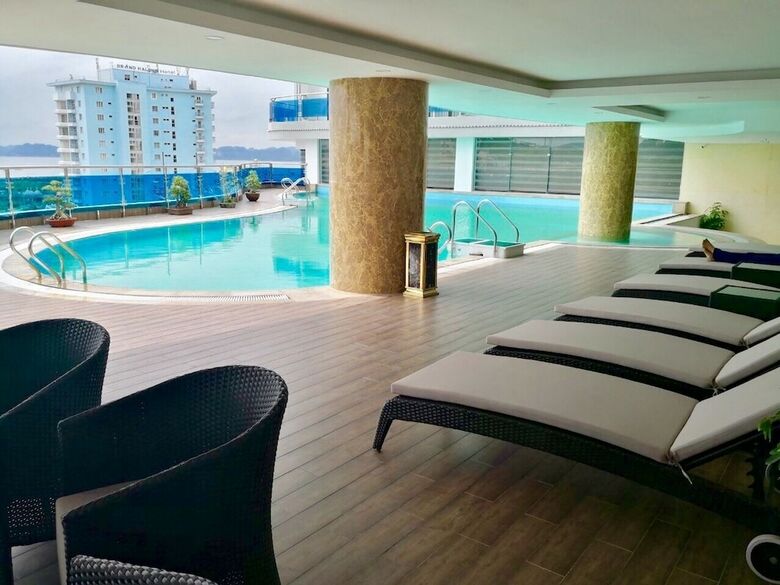 Relax Ha Long Hotel