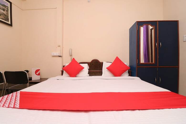 Oyo 26582 Hotel Kings