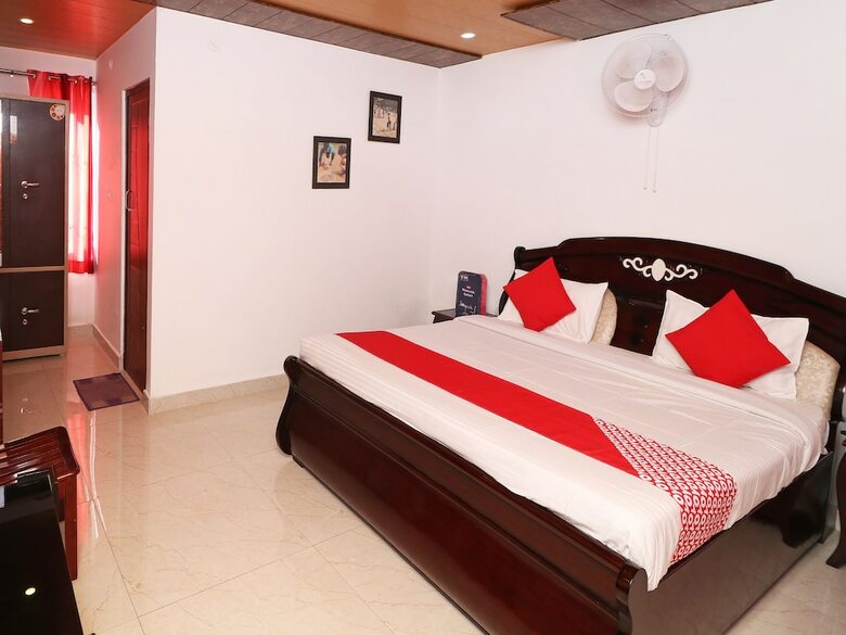 Hotel Oyo 28838 Brv Resorts