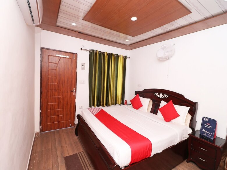 Hotel Oyo 28838 Brv Resorts