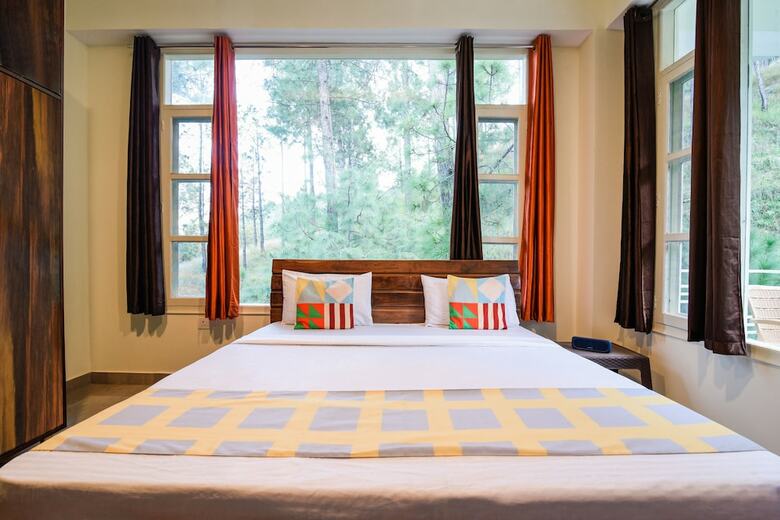Hotel Oyo Home 22016 Hill View 2bhk