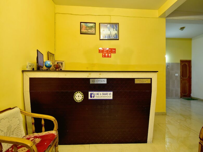 Oyo 18411 Hotel Aarya