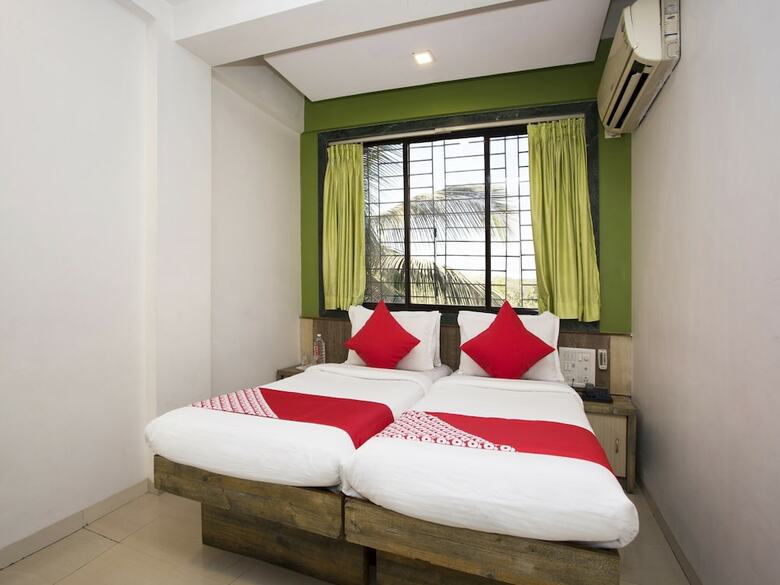 Oyo 27994 Hotel Royal Comfort