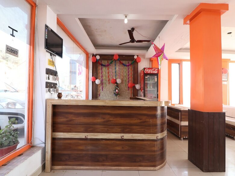 Oyo 27647 Hotel Valley View