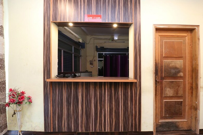 Oyo 27916 Hotel Bubbles