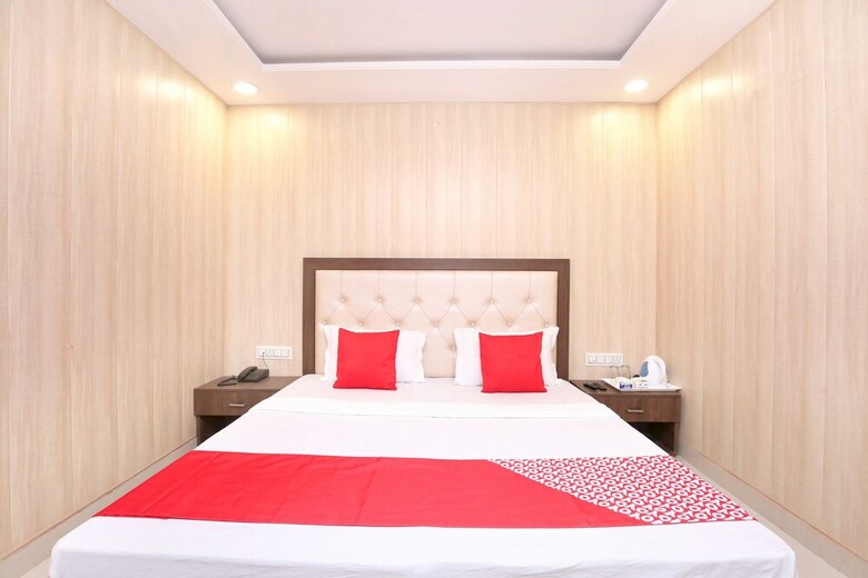 Oyo 24501 Hotel Forever Inn