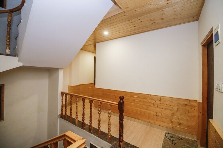 Hotel Oyo 24026 Snow Hills