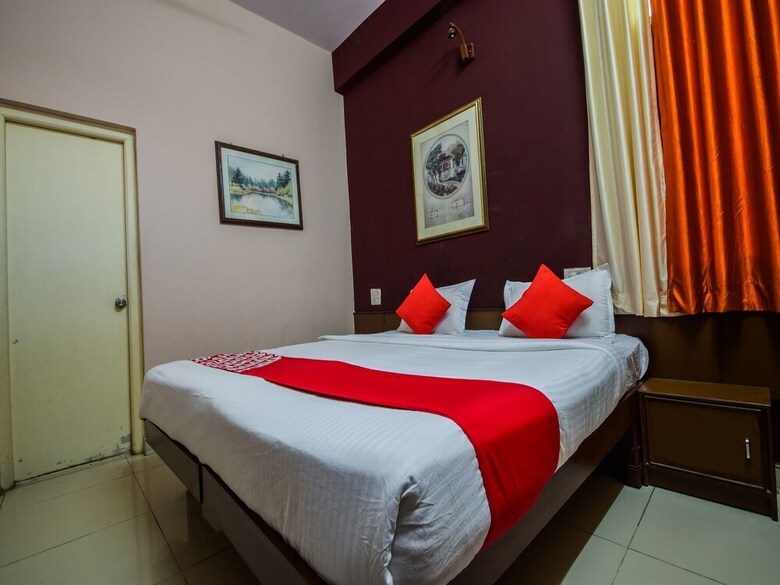 Oyo 23539 Hotel Sapphire