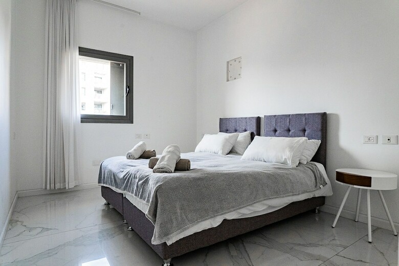 Apartamento Harav Kuk Residence