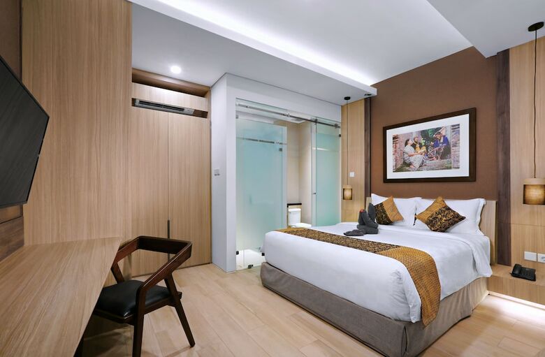 Bed & Breakfast S7 Suites Gandaria