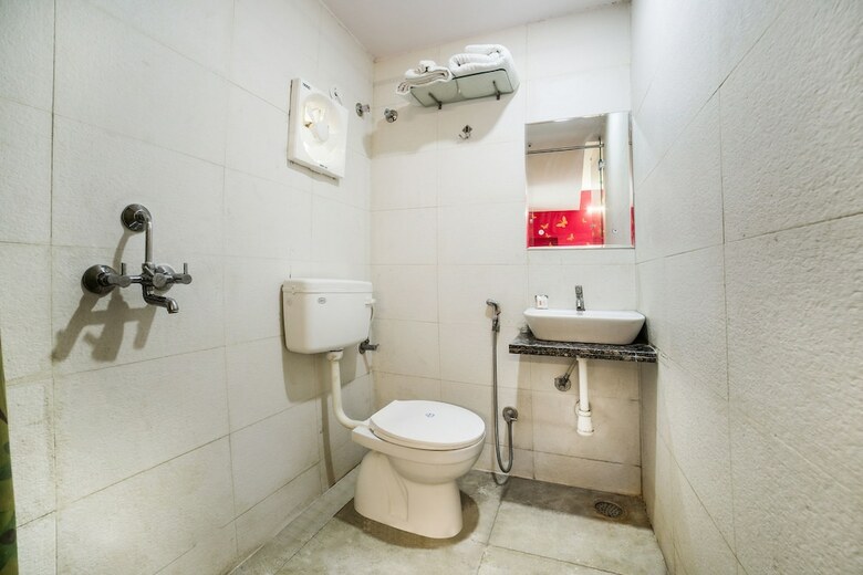 Oyo 28783 Hotel Vaishali
