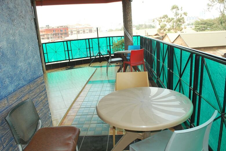 Neptune Plaza Hotel