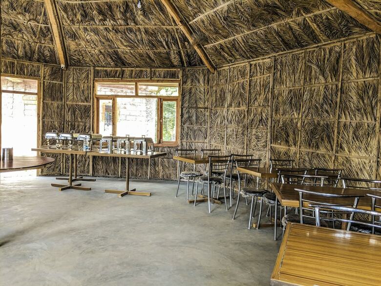 Oyo 22330 Apple Avenue Camps