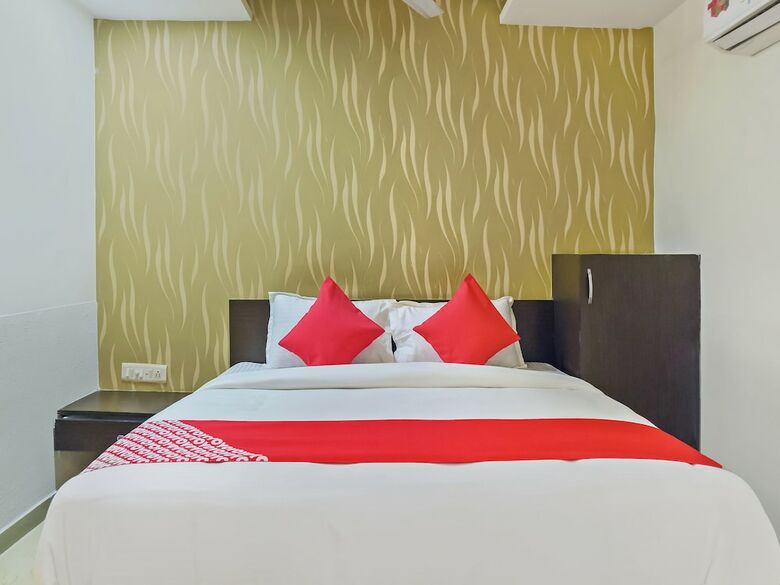 Hotel Oyo 27638 Jay Radhe
