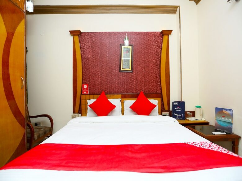 Oyo 26647 Minar Hotel