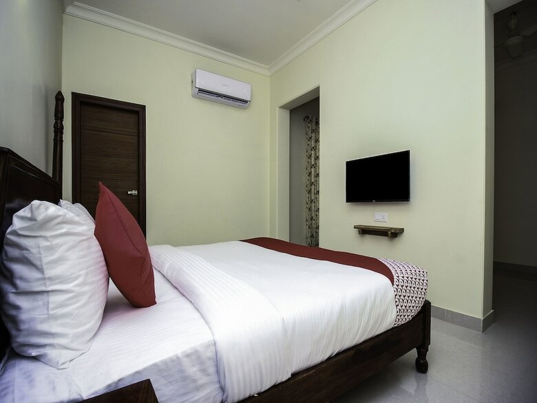 Hotel Oyo 18308 Kishanpur Haveli