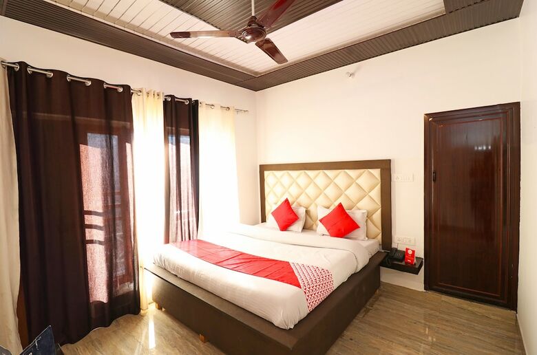 Oyo 24137 Hotel Himalayan Village