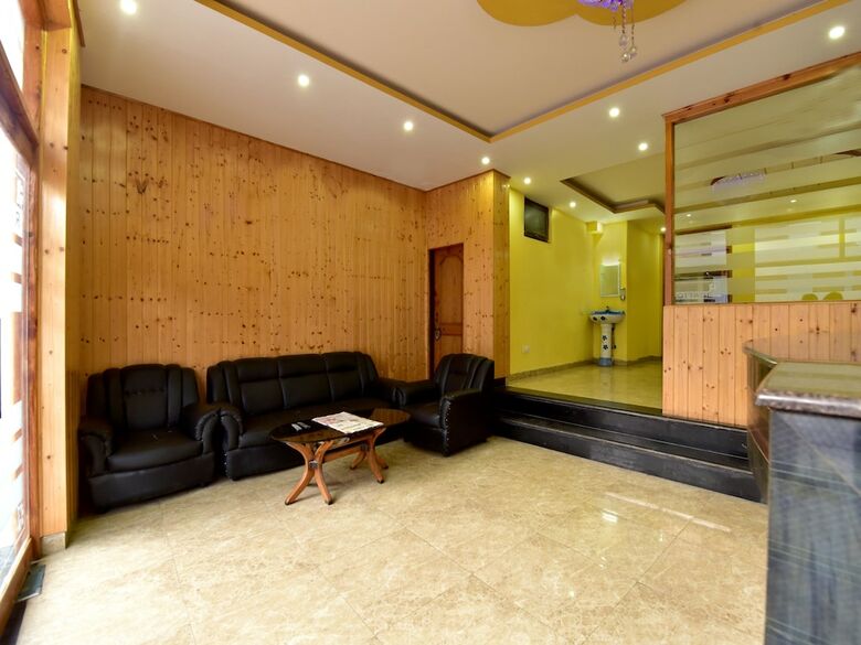 Hotel Oyo 23130 Radhika Cottage