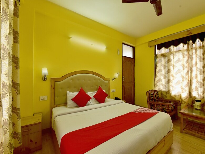 Hotel Oyo 23130 Radhika Cottage
