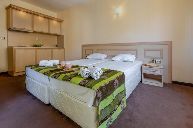 Aparthotel Studio With Kitchenette In Avalon Complex