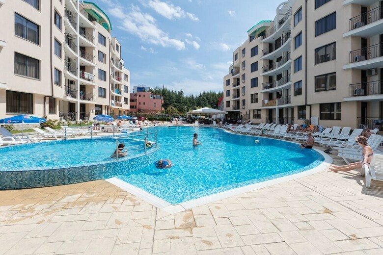 Aparthotel Studio With Kitchenette In Avalon Complex