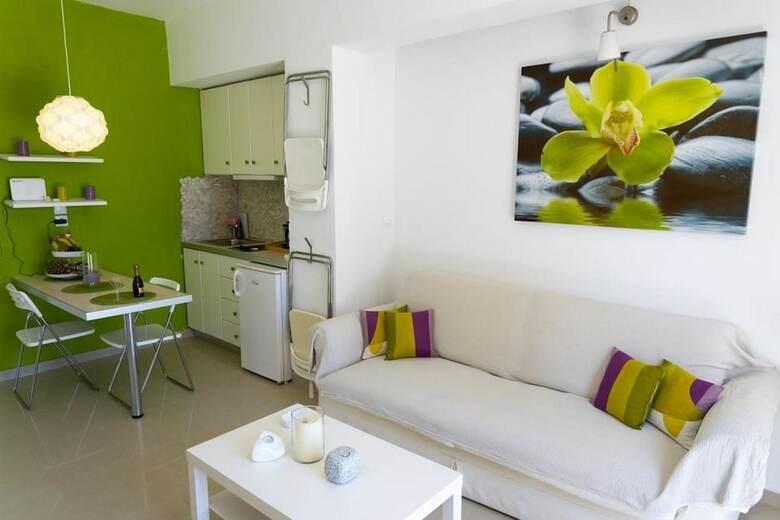 Uno Apartments