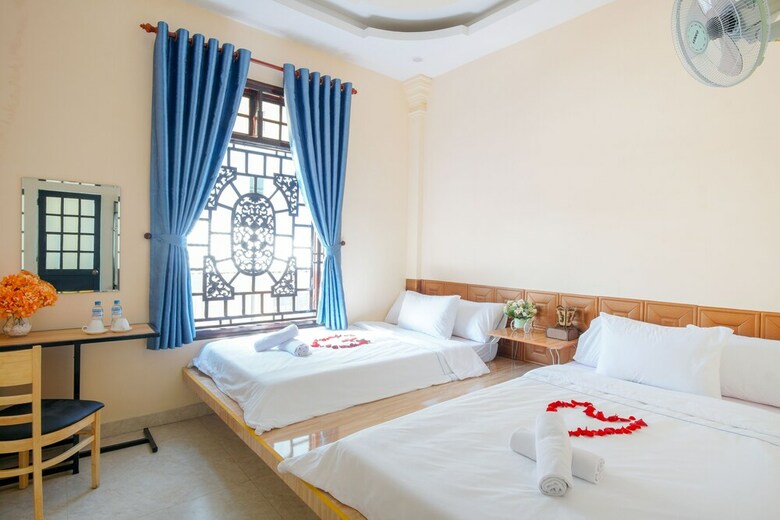 7s Hotel Sapphire Hue