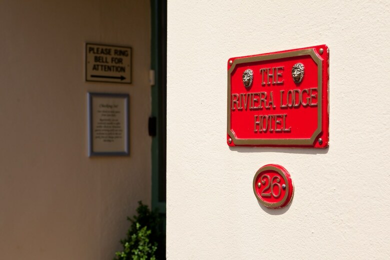 Riviera Lodge Hotel