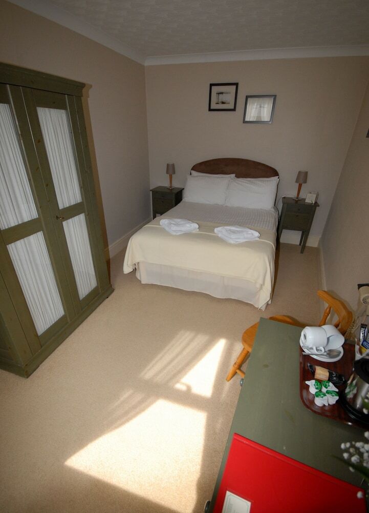 Riviera Lodge Hotel