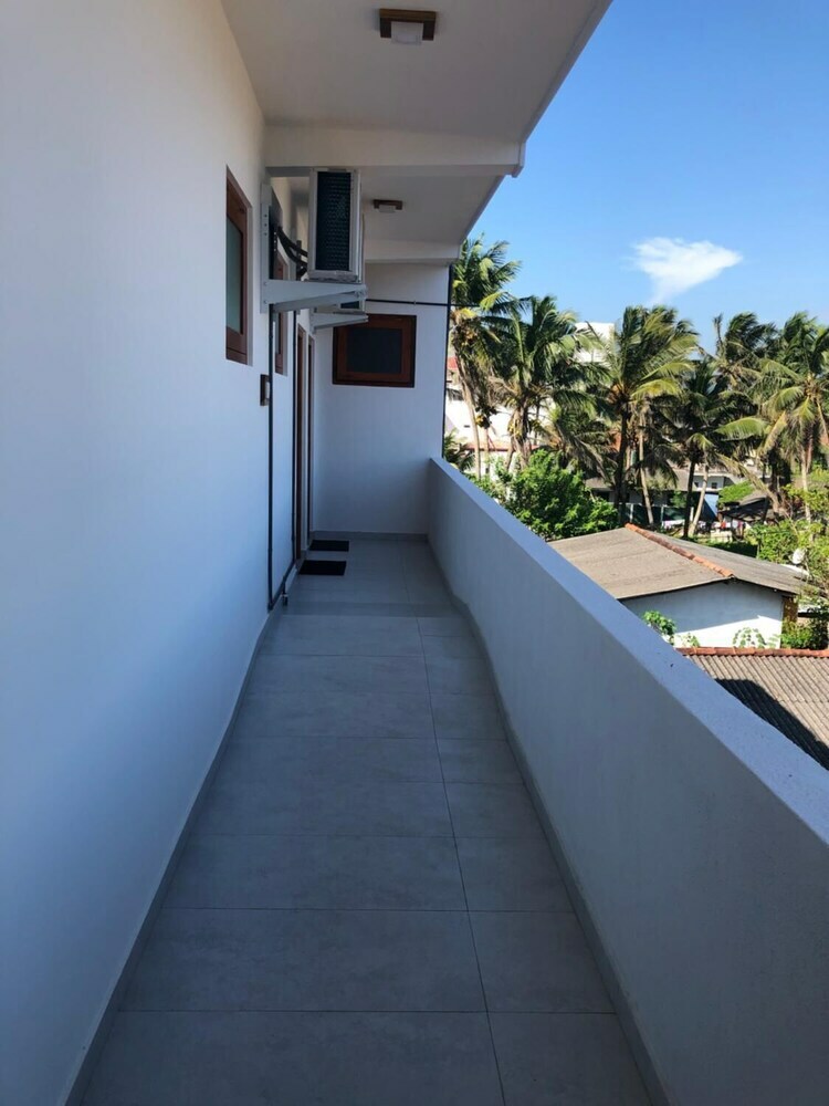 Hotel Dasu's Restaurant & Villa