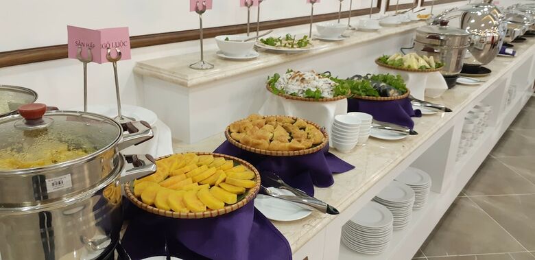 Duc Huy Grand Hotel & Spa