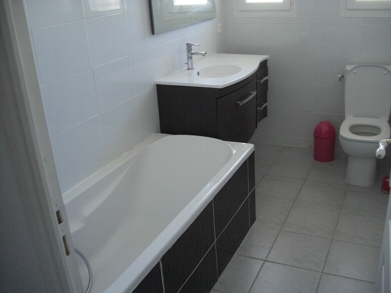 Villa Carignans Avec Piscine Et Jacuzzi