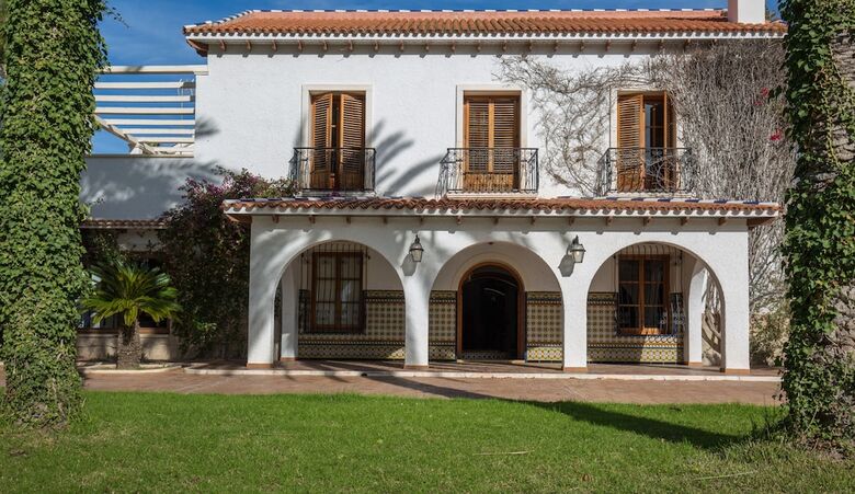 Villa Fidalsa Wine Valley Mansion