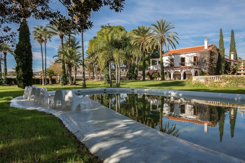 Villa Fidalsa Wine Valley Mansion