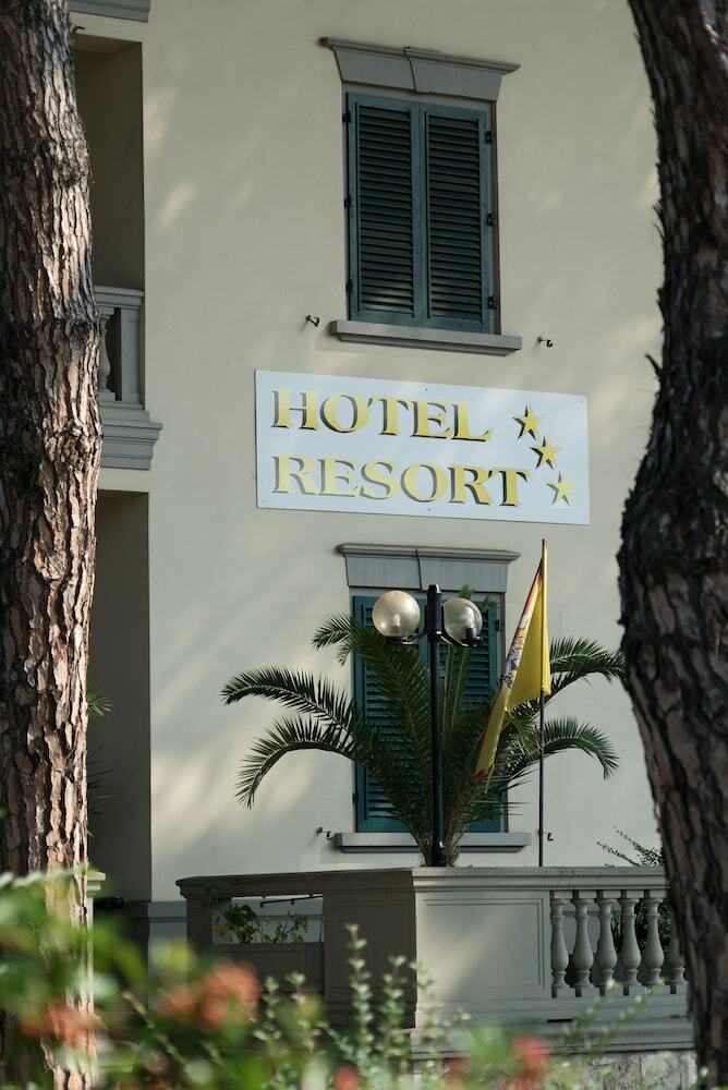 Hotel Resort
