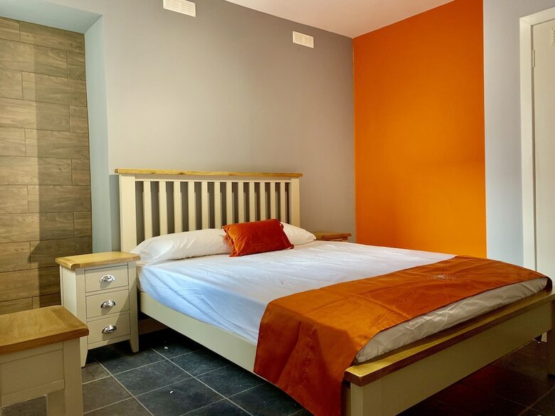 Black Isle Apartments