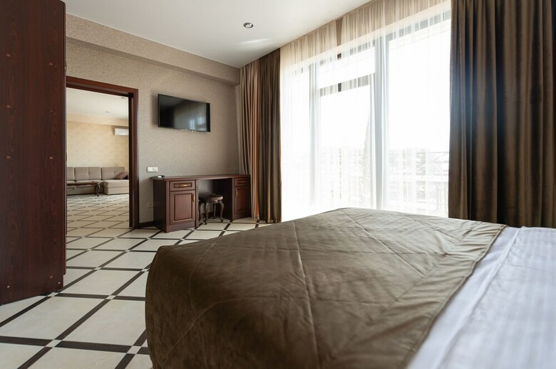 Modart Hotel