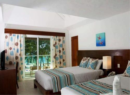Hotel Grand Paradise Playa Dorada