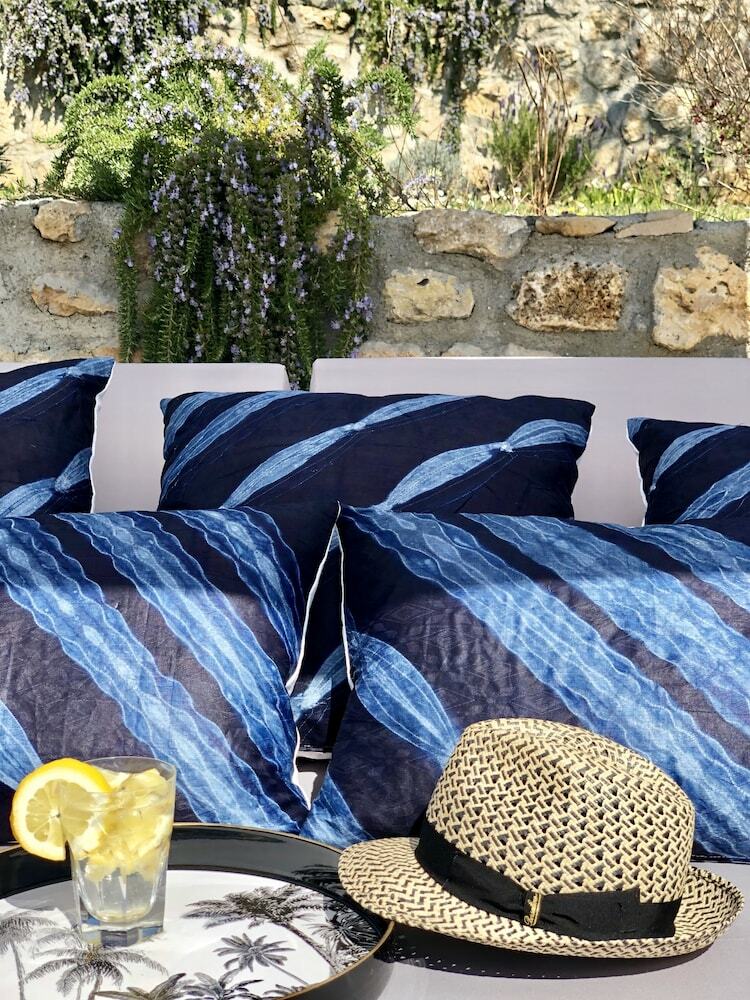 Bed & Breakfast Mas Saint Antoine - Maison D'hotes