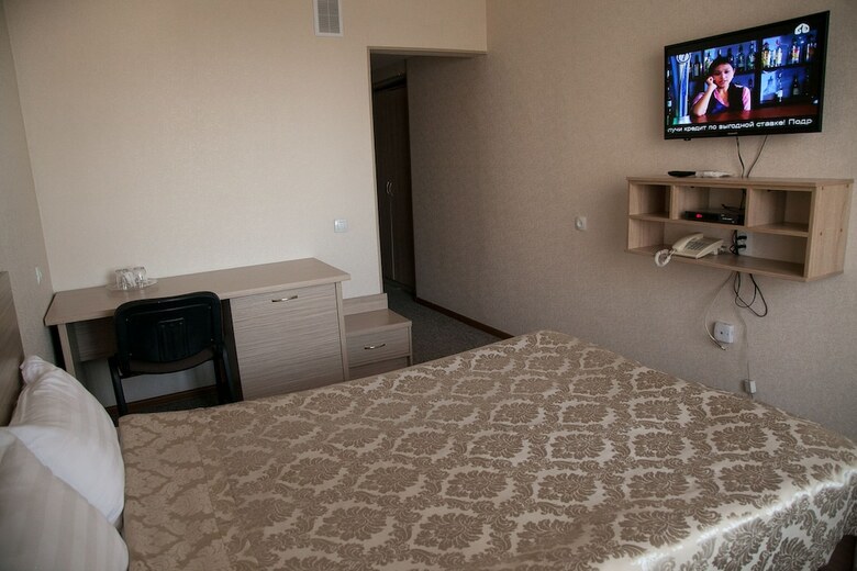 Seven Hotel