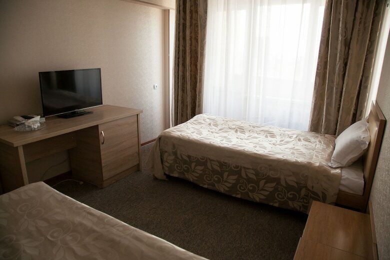 Seven Hotel