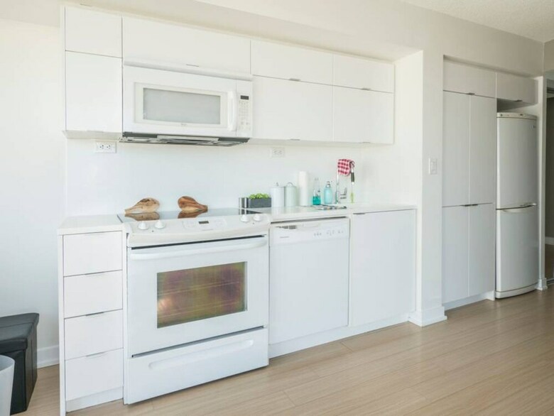 Apartamentos 1 Bedroom Flat In Spadina/fort York