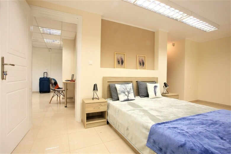 Apartamentos Gk Airport Suites