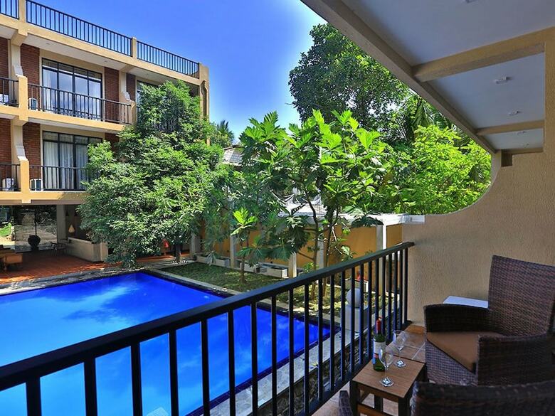 Hotel Lily's Resort